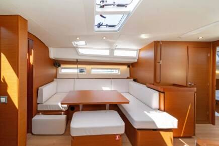 Sailing Boat – Day Cruise