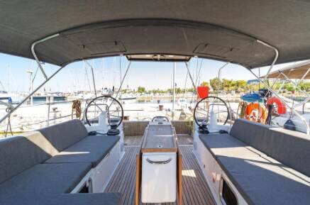 Sailing Boat – Half Day Cruise
