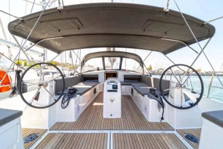 Sailing Boat – Half Day Cruise