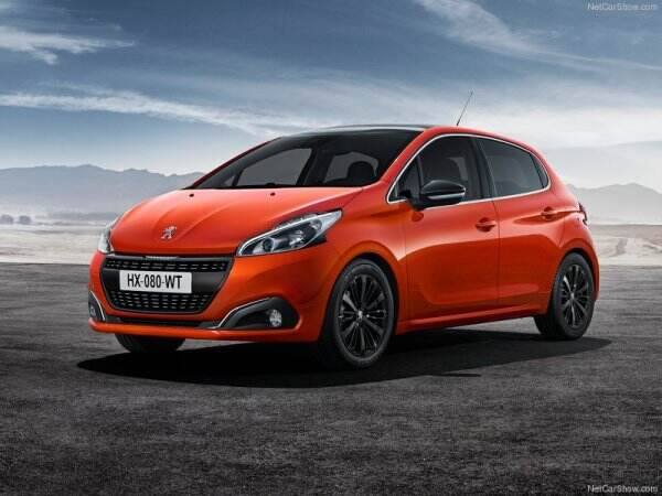 PEUGEOT 208 or similar